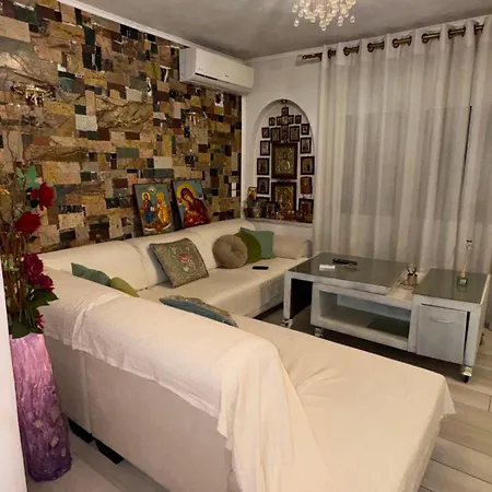 Spacious In Argolida Greece Appartamento